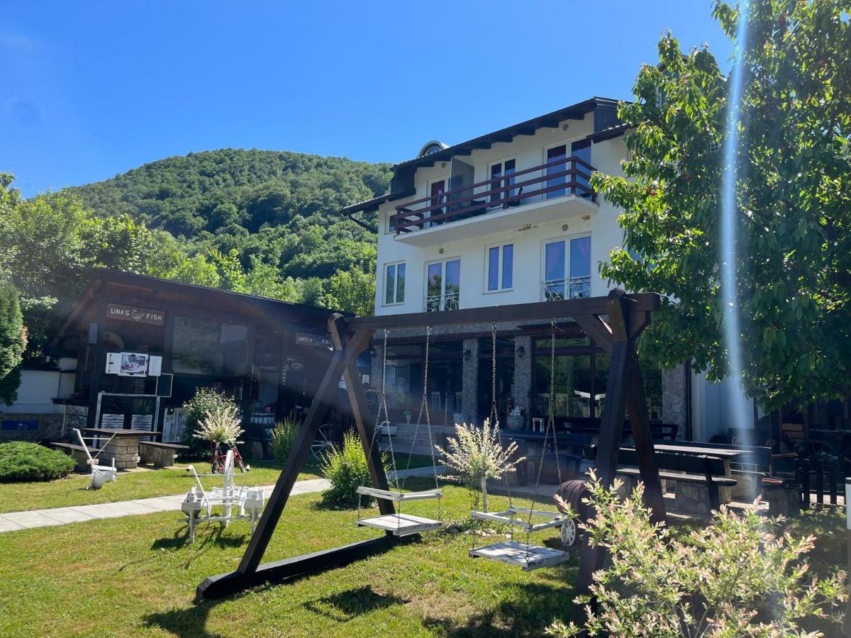Rooms And Apartments Neron Bihac Lohovo Exterior photo