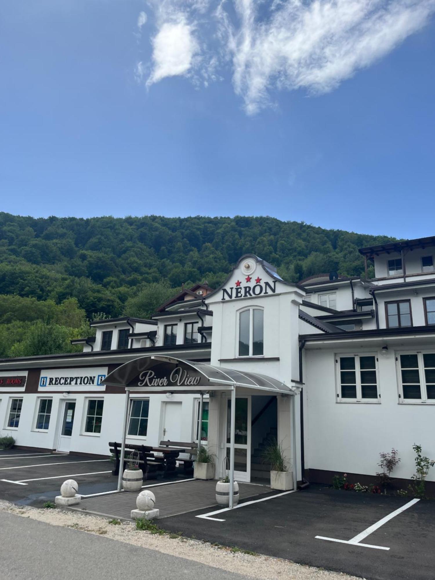Rooms And Apartments Neron Bihac Lohovo Exterior photo